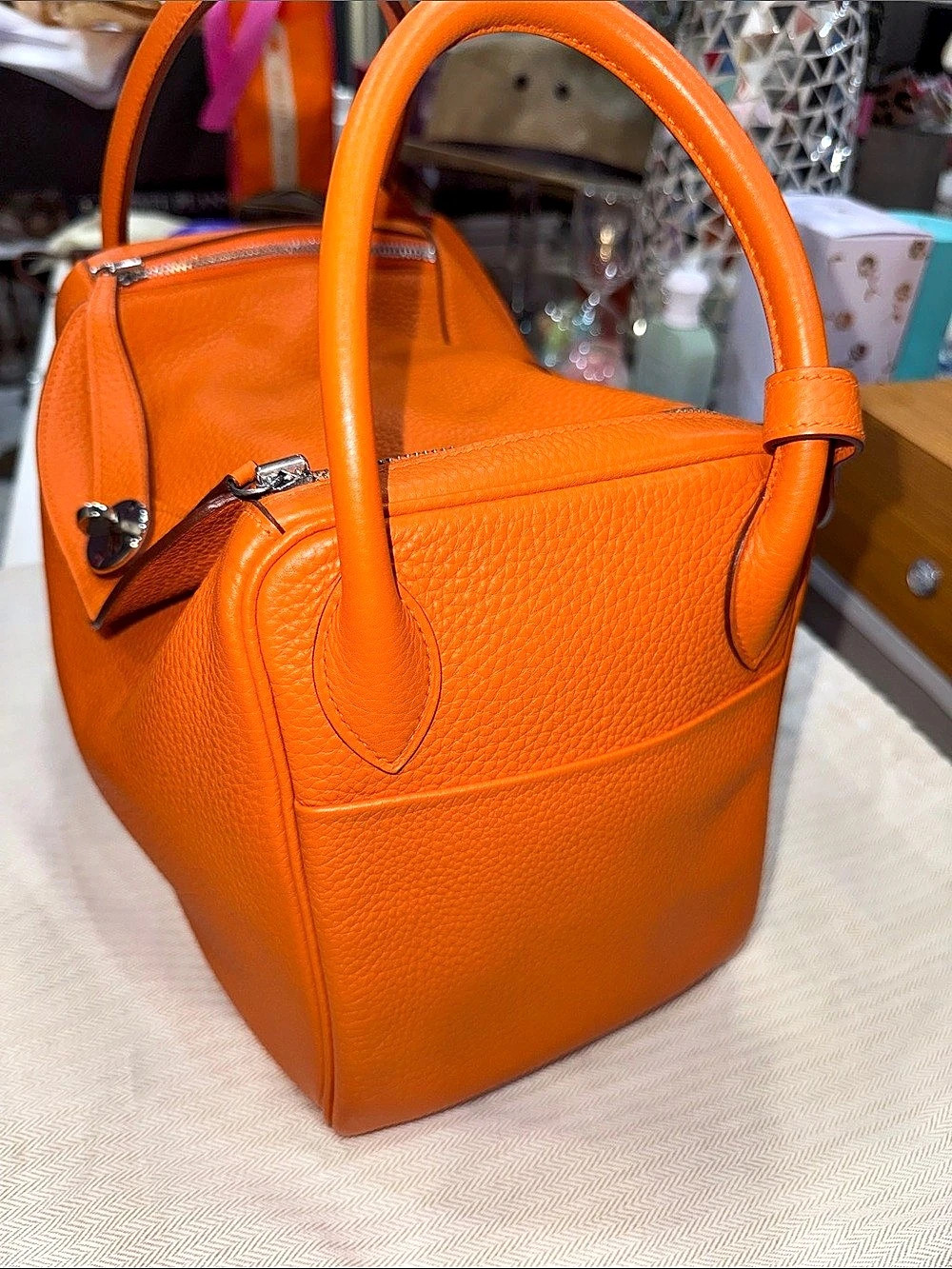 HERMES Clemence Leather Lindy 30 Authentic B23460 - Picture 3 of 12